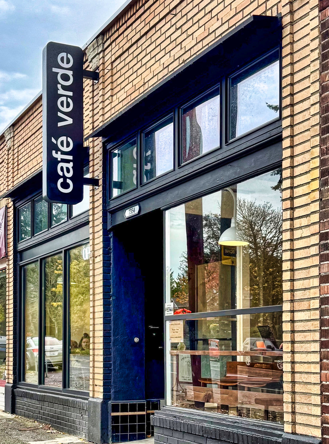New Café Verde Brings Community Spirit and Organic Coffee to Sunrise Heights
