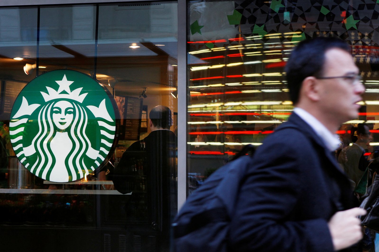 Starbucks Faces Stiff Competition as Coffee Lovers Explore New Options