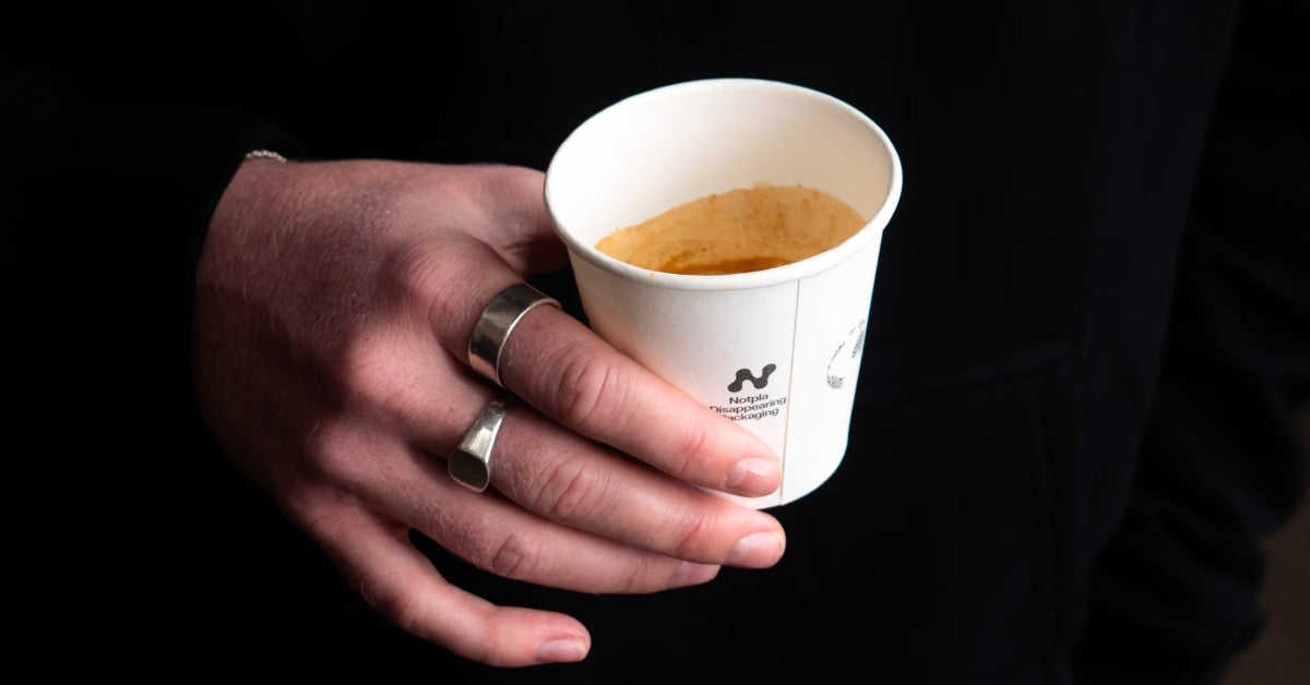 Innovative Seaweed Cups Set to Revolutionize Coffee Shop Waste