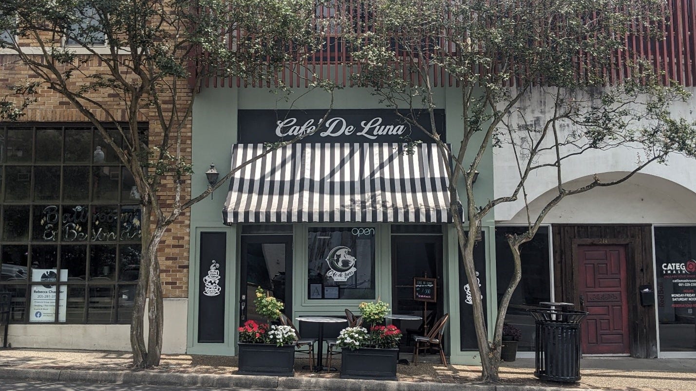 Cafe de Luna Brings a New Vibe to Downtown Hattiesburg