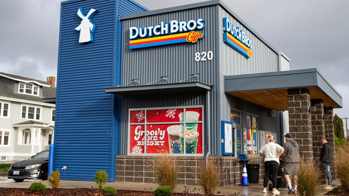 Dutch Bros Coffee Expands with Second Des Moines Location