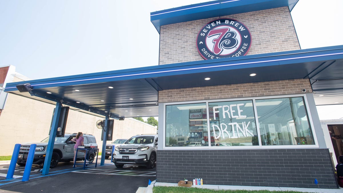 New 7 Brew Coffee Shop Proposed for Ferry Pass Plaza