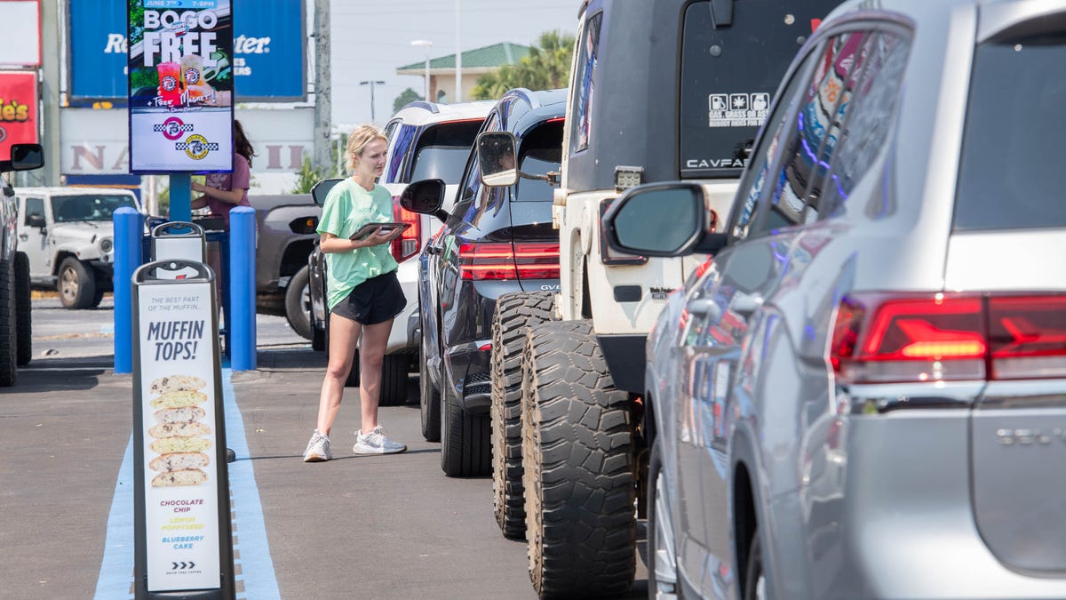 7 Brew Coffee Expands with New Location in Pace, Florida