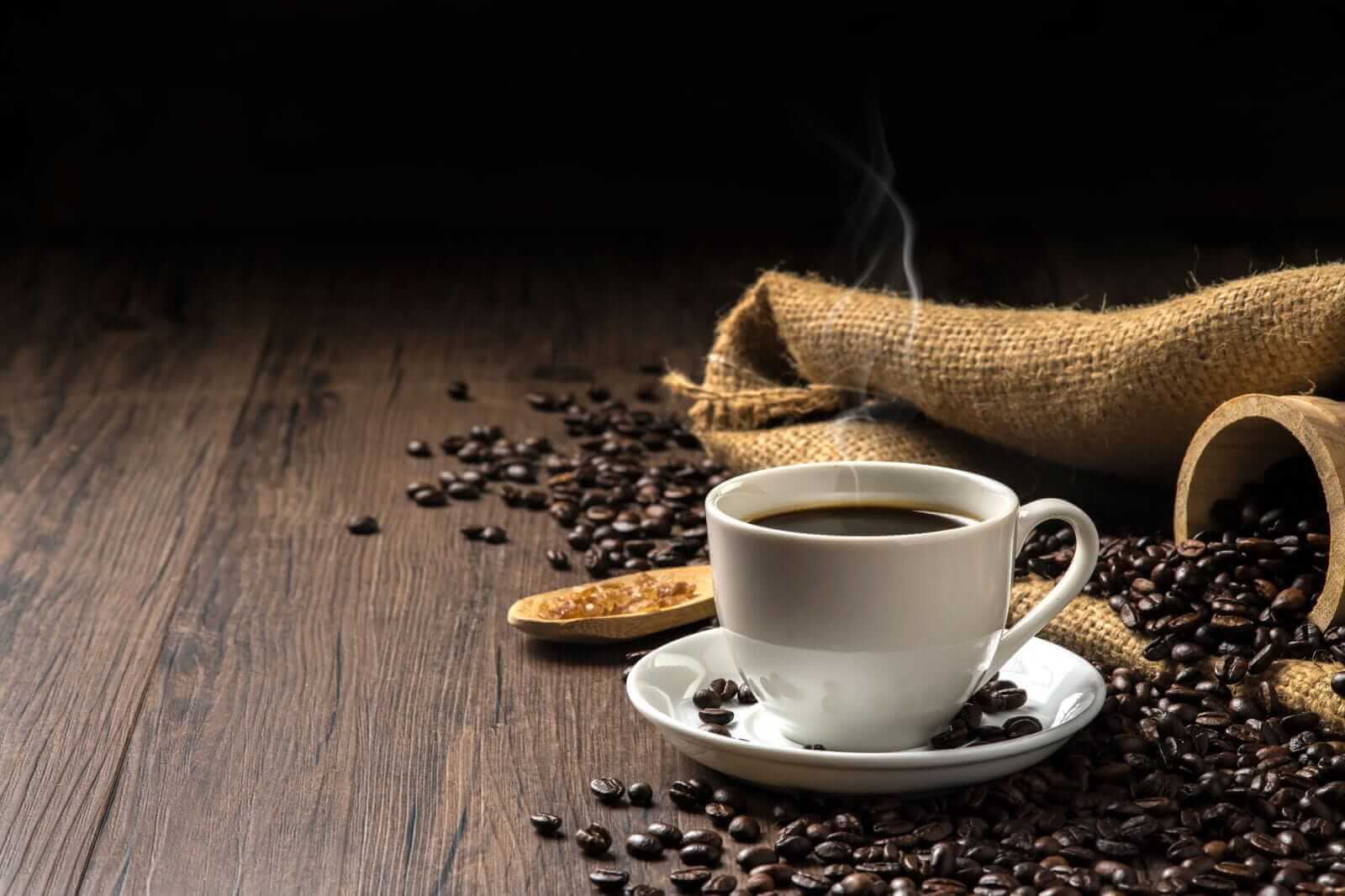 Coffee Prices Mixed Amid Supply Concerns and Global Market Pressures