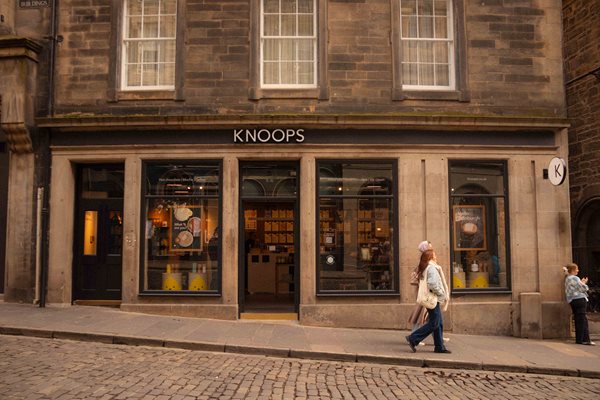 Knoops' Chocolate Revolution - Aiming for a Billion-Dollar Brand