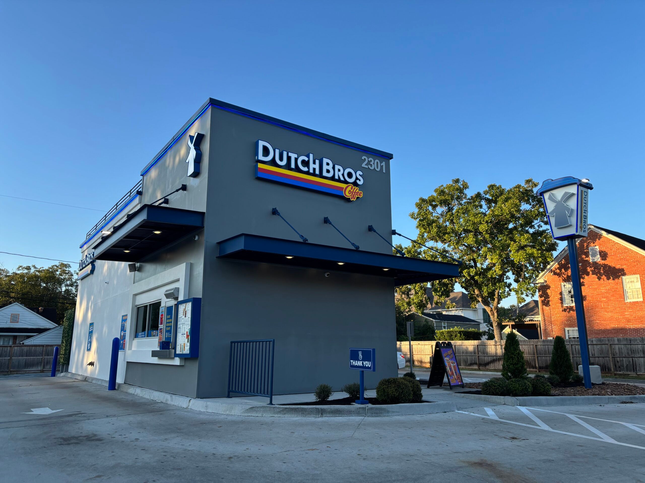 Dutch Bros Coffee Expands with First Inner Loop Location in Houston