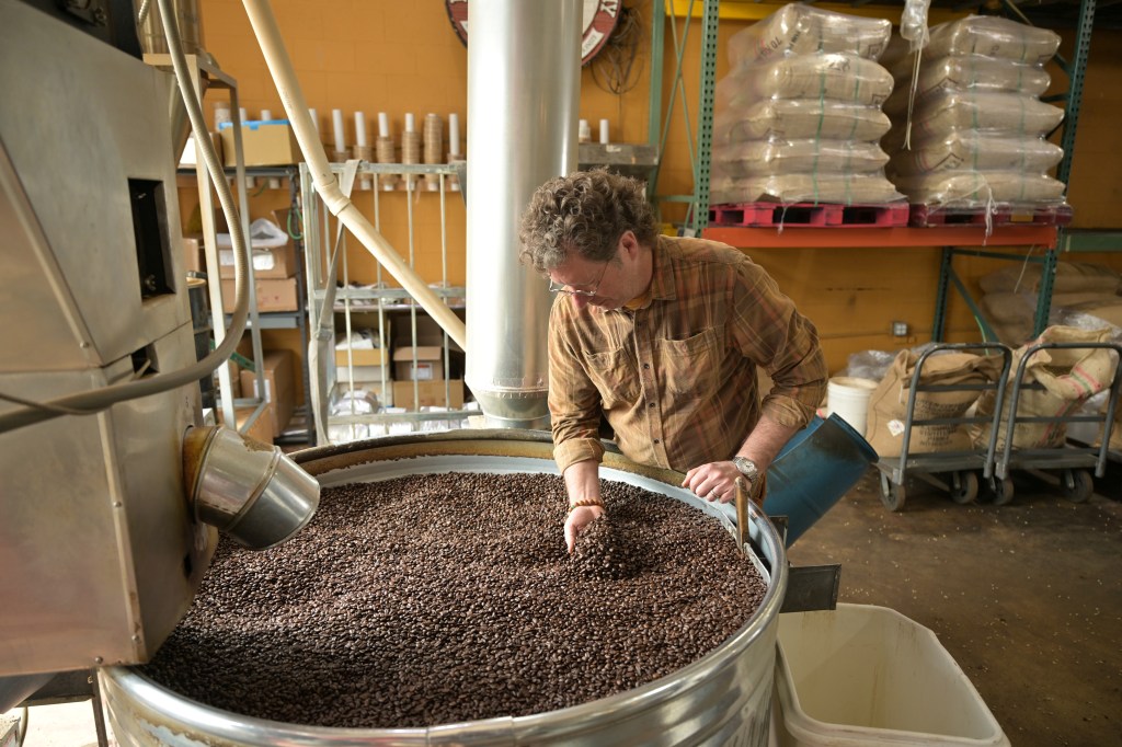 Rising Coffee Prices - How Tariffs and Climate Change Affect Your Brew