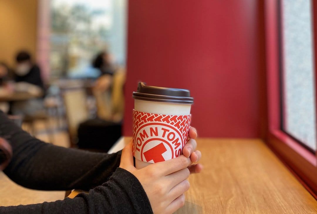 Tom N Toms Coffee Expands in the US with New Drive-Thru and Hub Move