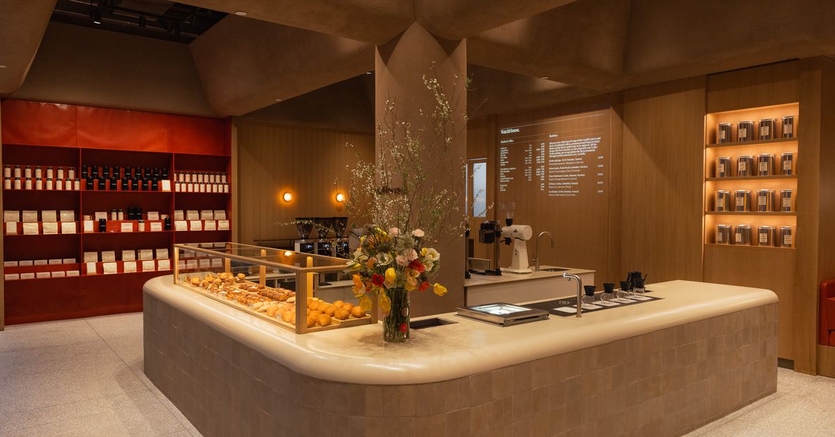 Chrysler Building Awakens with New Coffee Hub