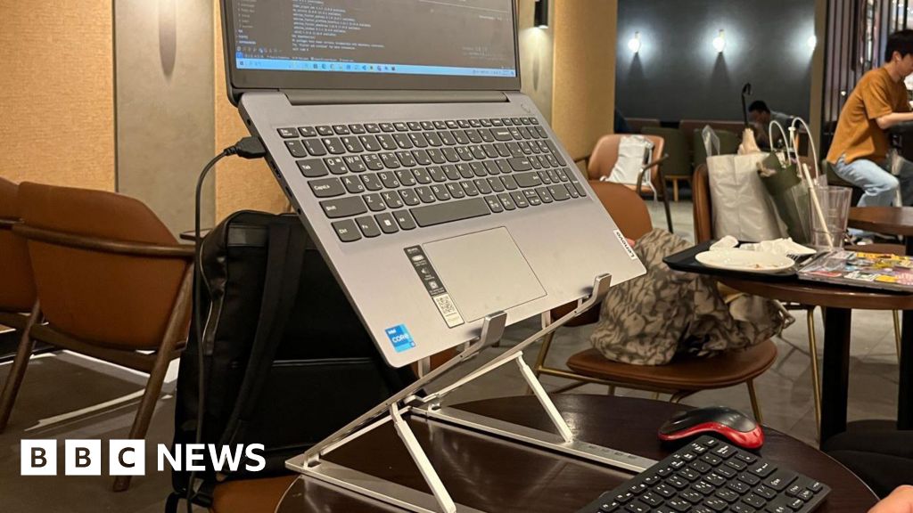 Cafes in South Korea Tackle the Cagongjok Phenomenon