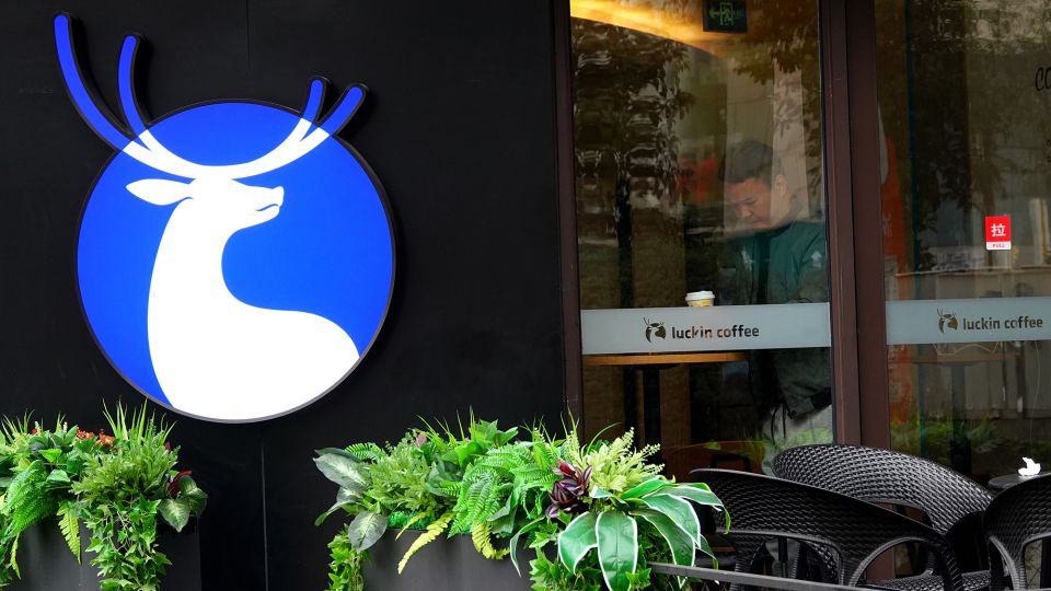 Luckin Coffee Takes on the U.S. Market with New NYC Locations