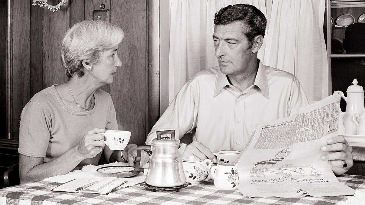 Nostalgia Brews - The Evolution of American Coffee Culture