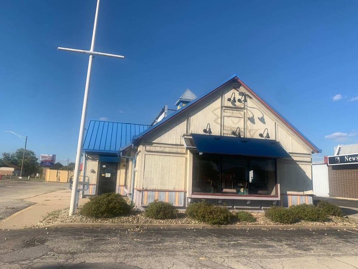 7 Brew Coffee Seeks New Location Amid Long John Silver Delay