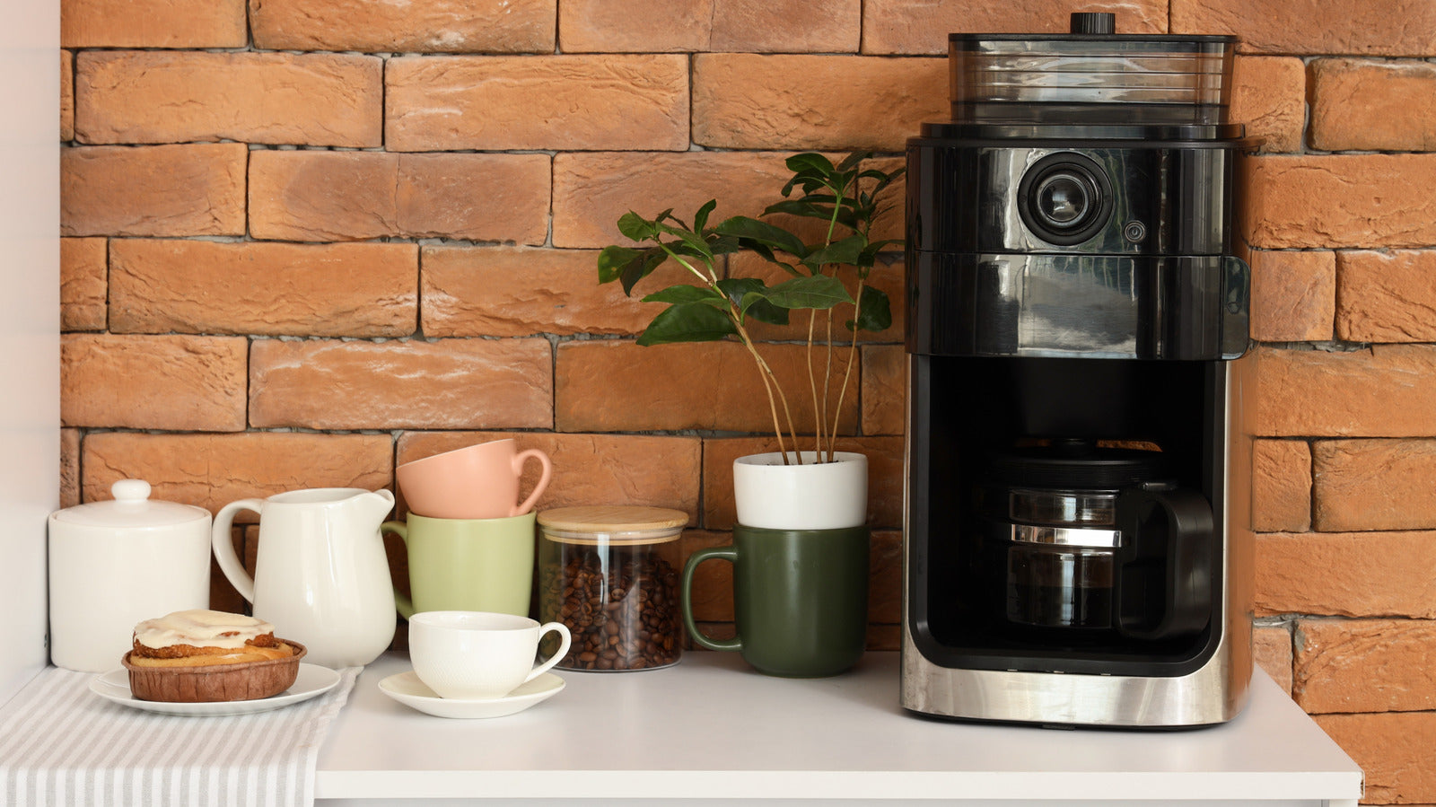 Elevate Your Morning Brew with the EsLuker.ly Tree Bar Station Organizer