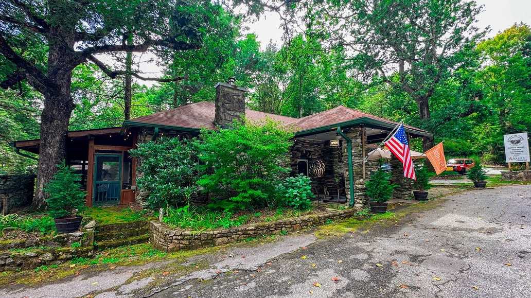 Mountain House Coffee Shop in SC Shuts Down After 18 Months