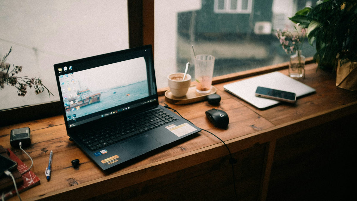 Best Cafes in Oakland for Remote Work and Relaxation – Lux Cafe Club