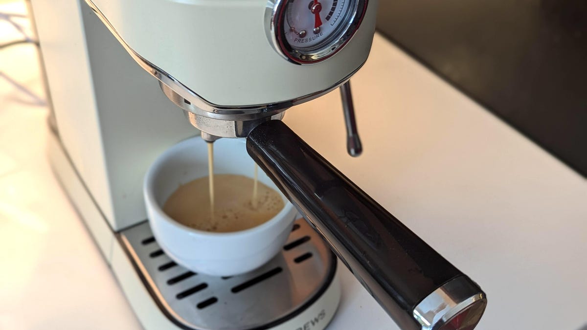 Compact Espresso Excellence - The Casabrews CM5418 Review