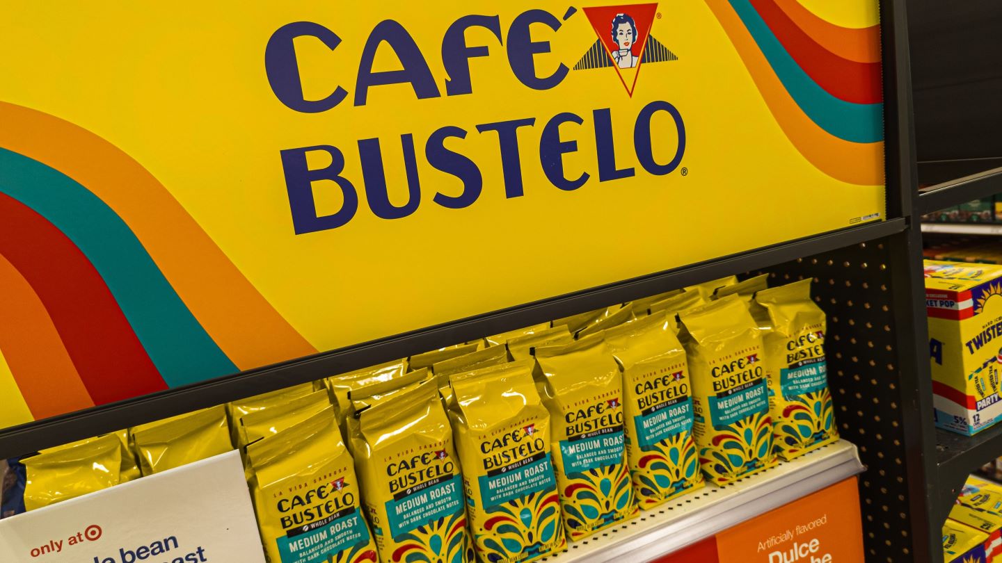 JM Smucker Faces Coffee Price Hikes Amid Inflation and Market Pressures