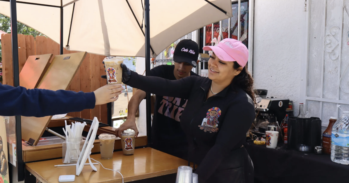 Cafe Niña - Boyle Heights' Coffee Cart with a Sweet Mexican Twist