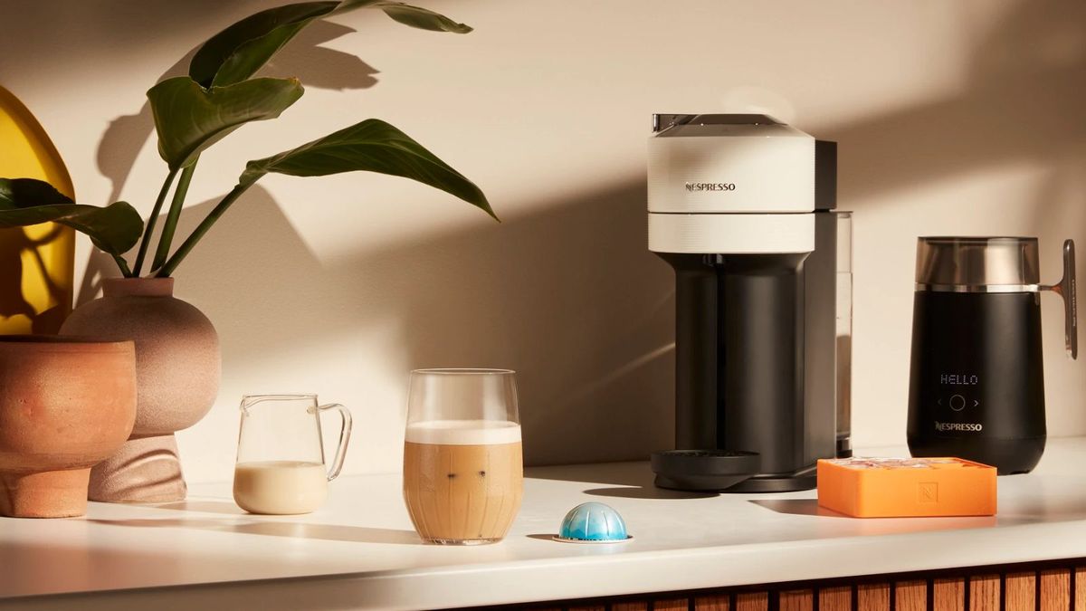 Best Coffee Maker Deals for Cozy Winter Mornings